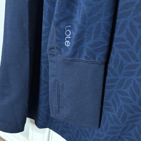 Lole Women's Navy Geometric Long Sleeve Tee - Picture 4 of 4